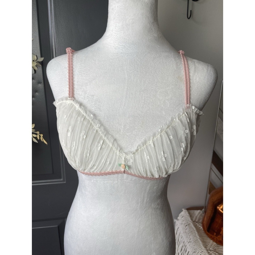 Free People Intimately Gabriella Bralette Ivory Size Medium Pink Lace Trim